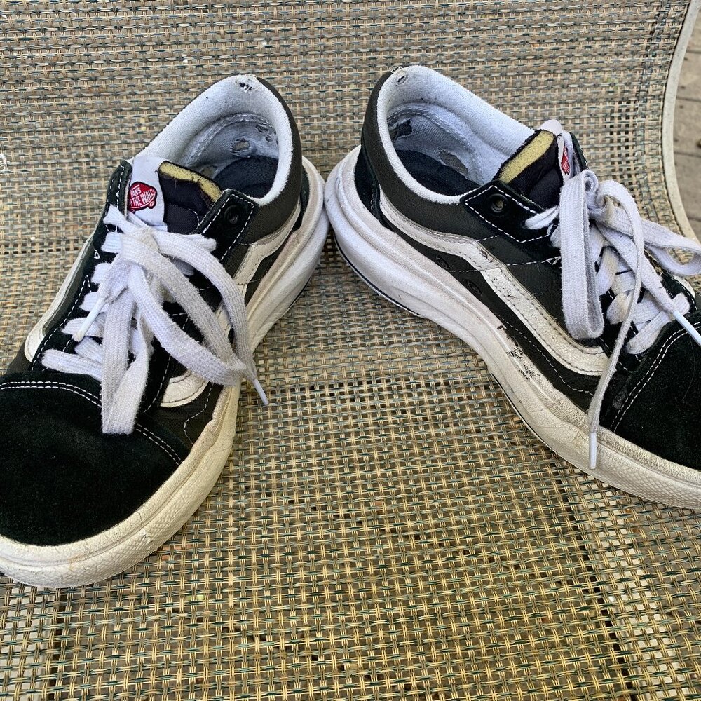 Vans - Picture 3 of 4